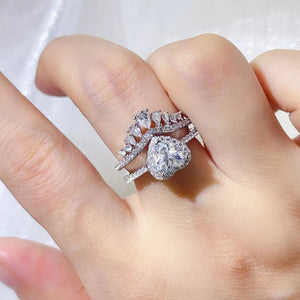 2 carat moissanite ring set in 925 sterling silver with brilliant sparkling gemstones.