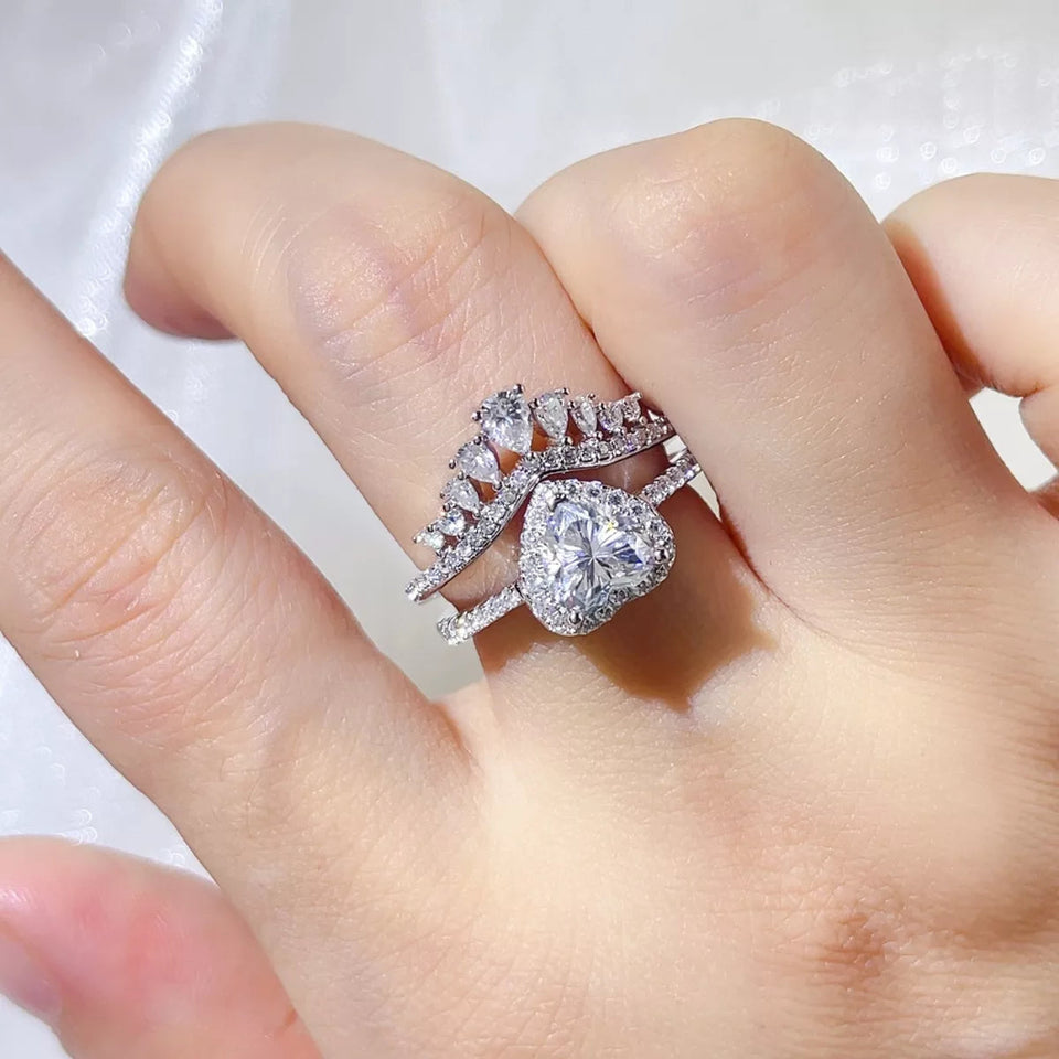 2 carat moissanite ring set in 925 sterling silver with brilliant sparkling gemstones.