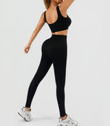 Women’s Ribbed Seamless 2-Piece Workout Set - Black