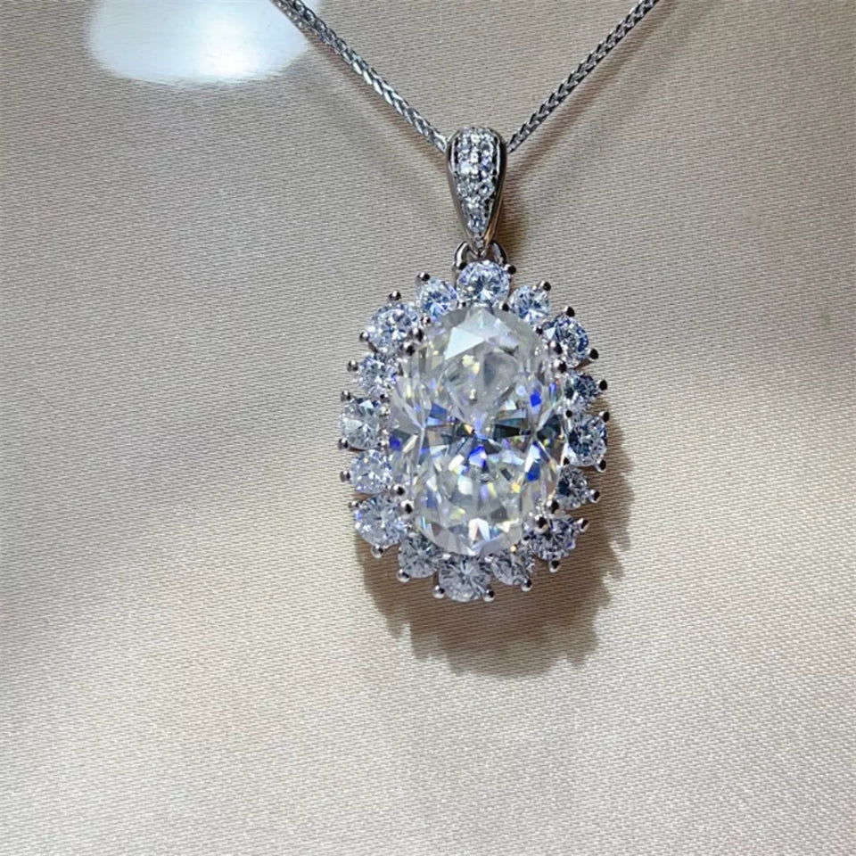 8 carat moissanite pendant necklace in 925 sterling silver with a brilliant sparkling gemstone.