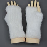 Comfortable insulated winter gloves for everyday cold-weather use.
