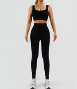 Women’s Ribbed Seamless 2-Piece Workout Set - Black