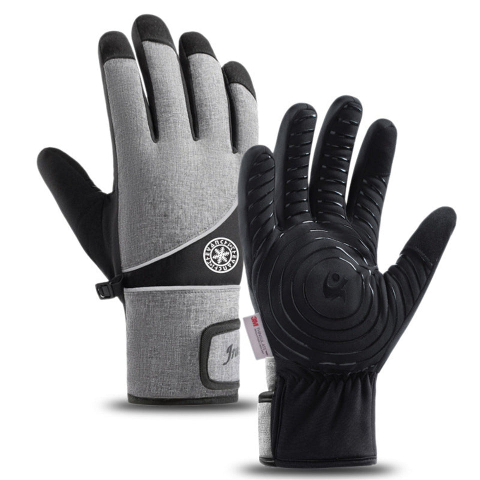 Men's waterproof insulated winter ski gloves for snow sports and outdoor activities.