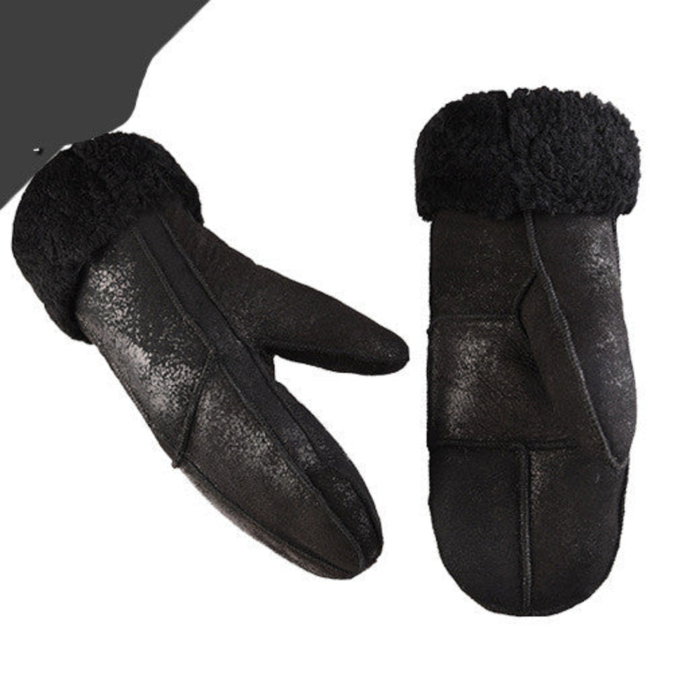 Winter windproof thermal gloves for men and women with warm insulated lining for cold-weather use.