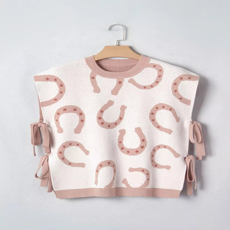 Women's horse shoe western print tied side cap sleeve knit top.