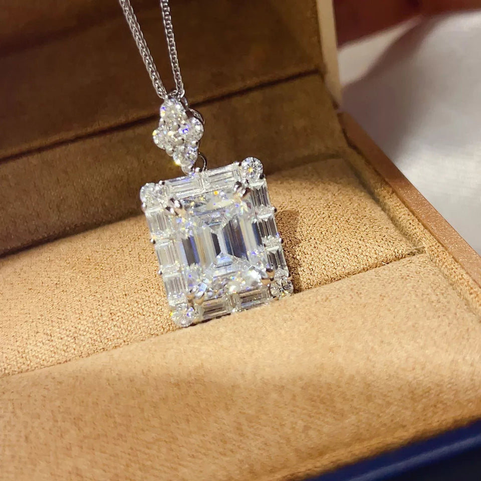 Luxury flower pendant necklace crafted in 925 sterling silver with an elegant floral design and sparkling accents.