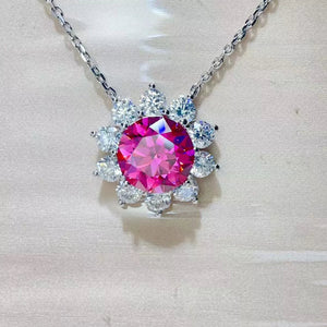 5 carat moissanite pendant necklace in 925 sterling silver with a brilliant sparkling gemstone.