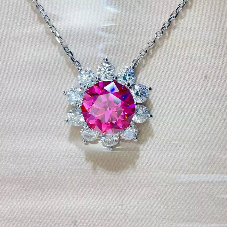 5 carat moissanite pendant necklace in 925 sterling silver with a brilliant sparkling gemstone.