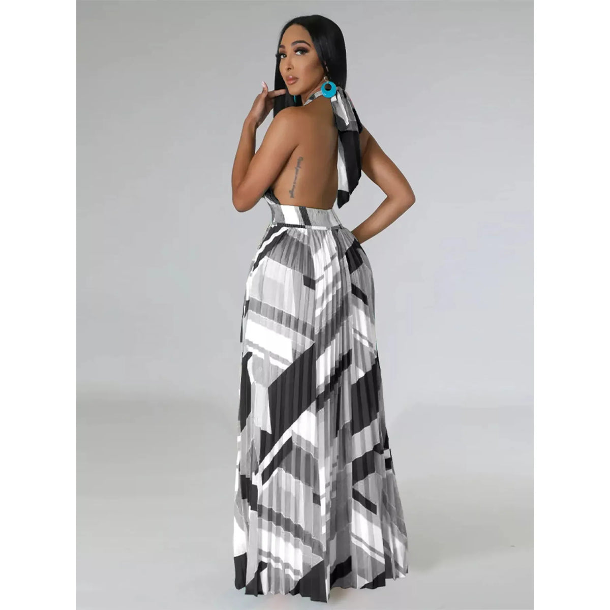 Halter Neck Geometric Print Pleated Maxi Dress