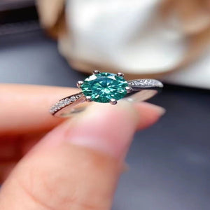 Luxury 2 Carat Moissanite Ring in 925 Sterling Silver