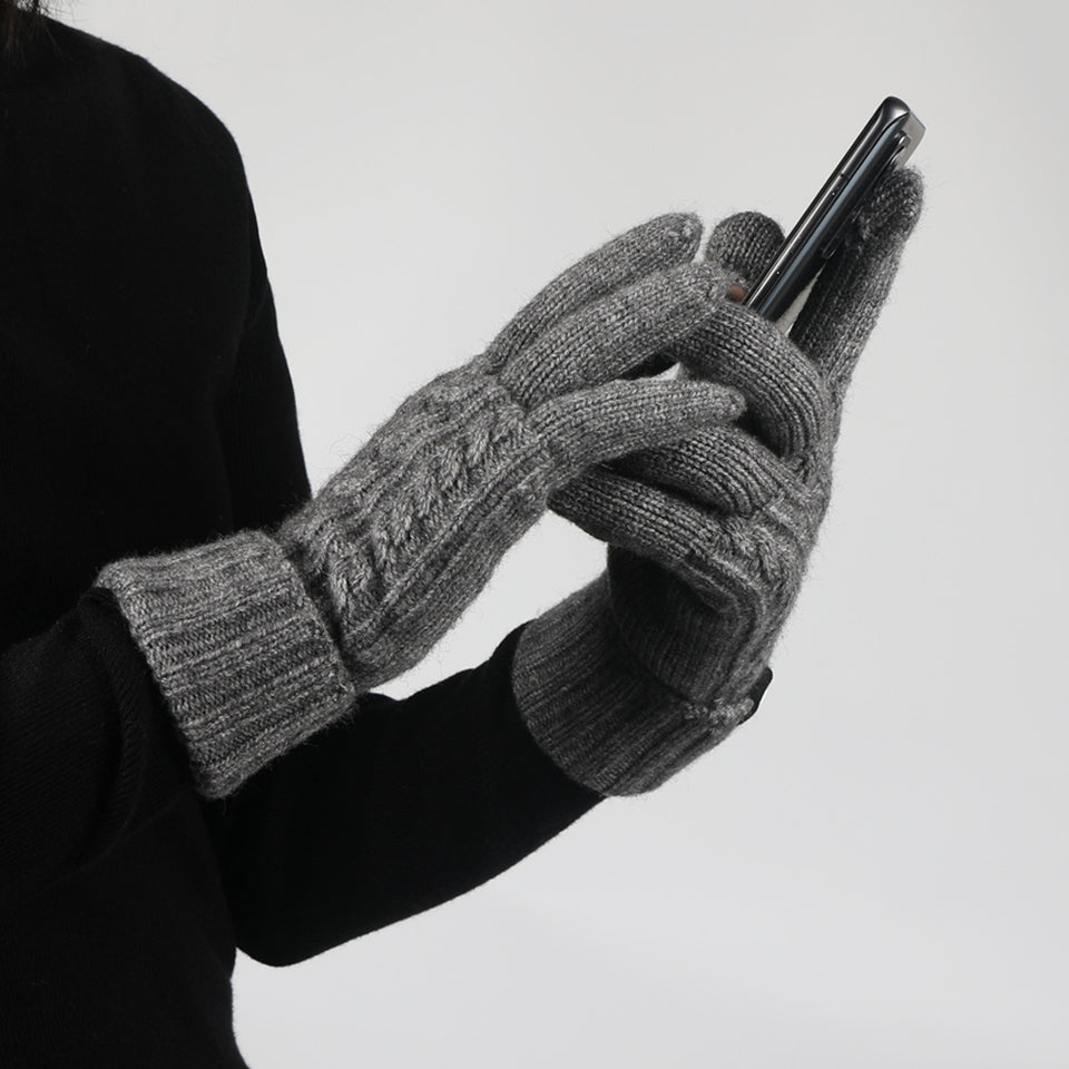 Knitted winter outdoor cycling gloves for cold-weather riding and outdoor activities.