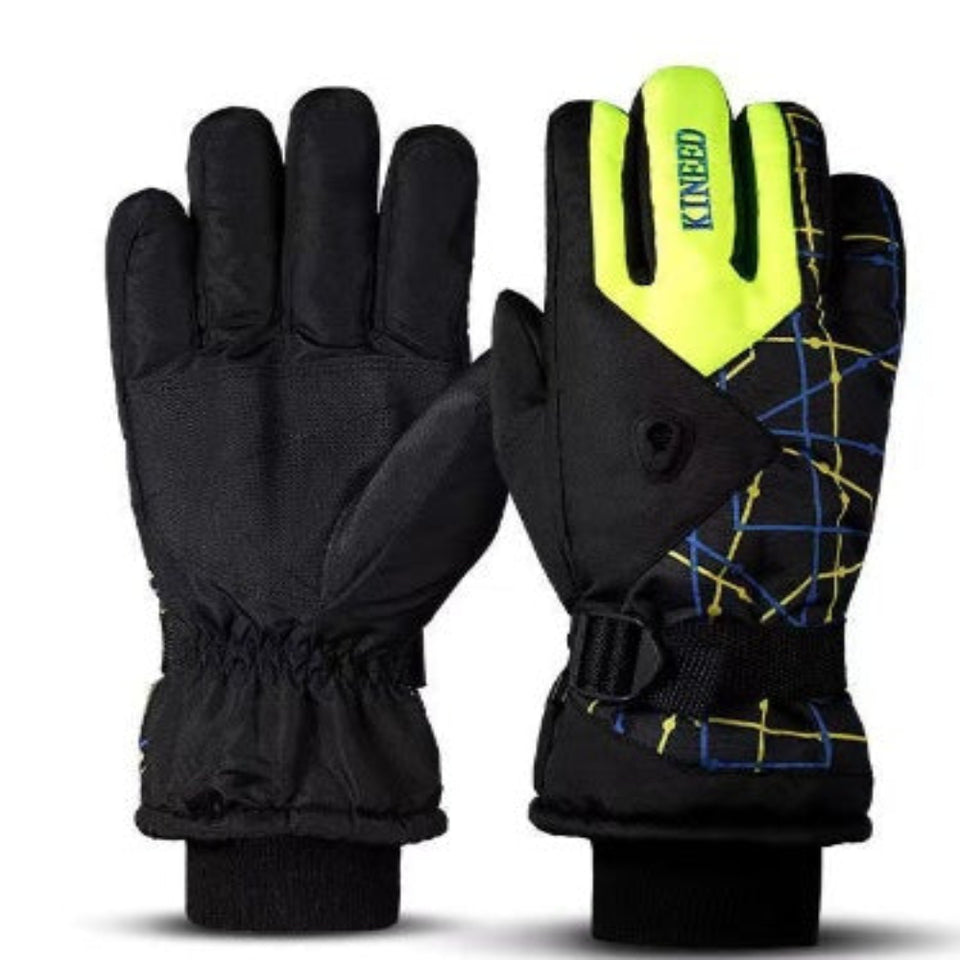 Insulated winter ski gloves for snow sports and cold-weather activities.
