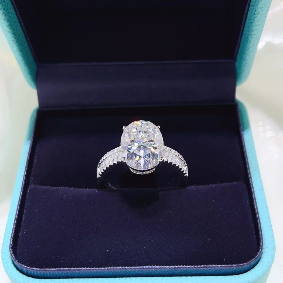 8 carat moissanite ring crafted in 925 sterling silver with a brilliant sparkling gemstone.