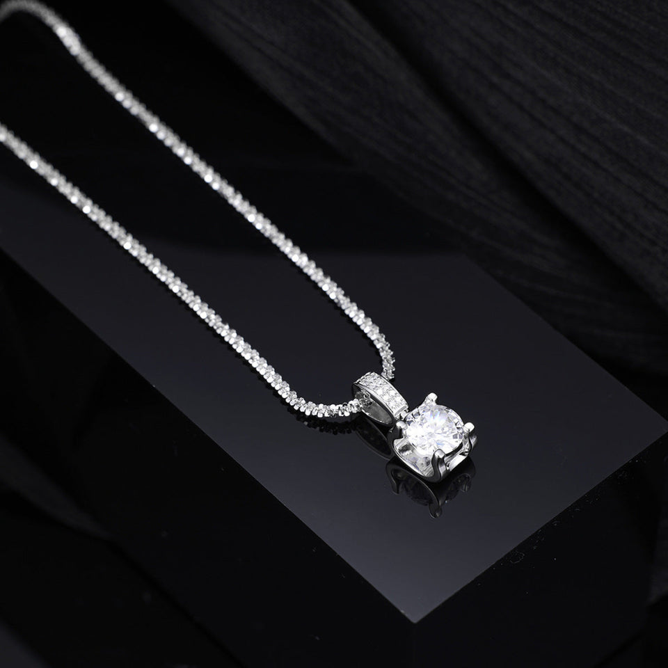 925 sterling silver zircon pendant necklace with a brilliant sparkling gemstone.
