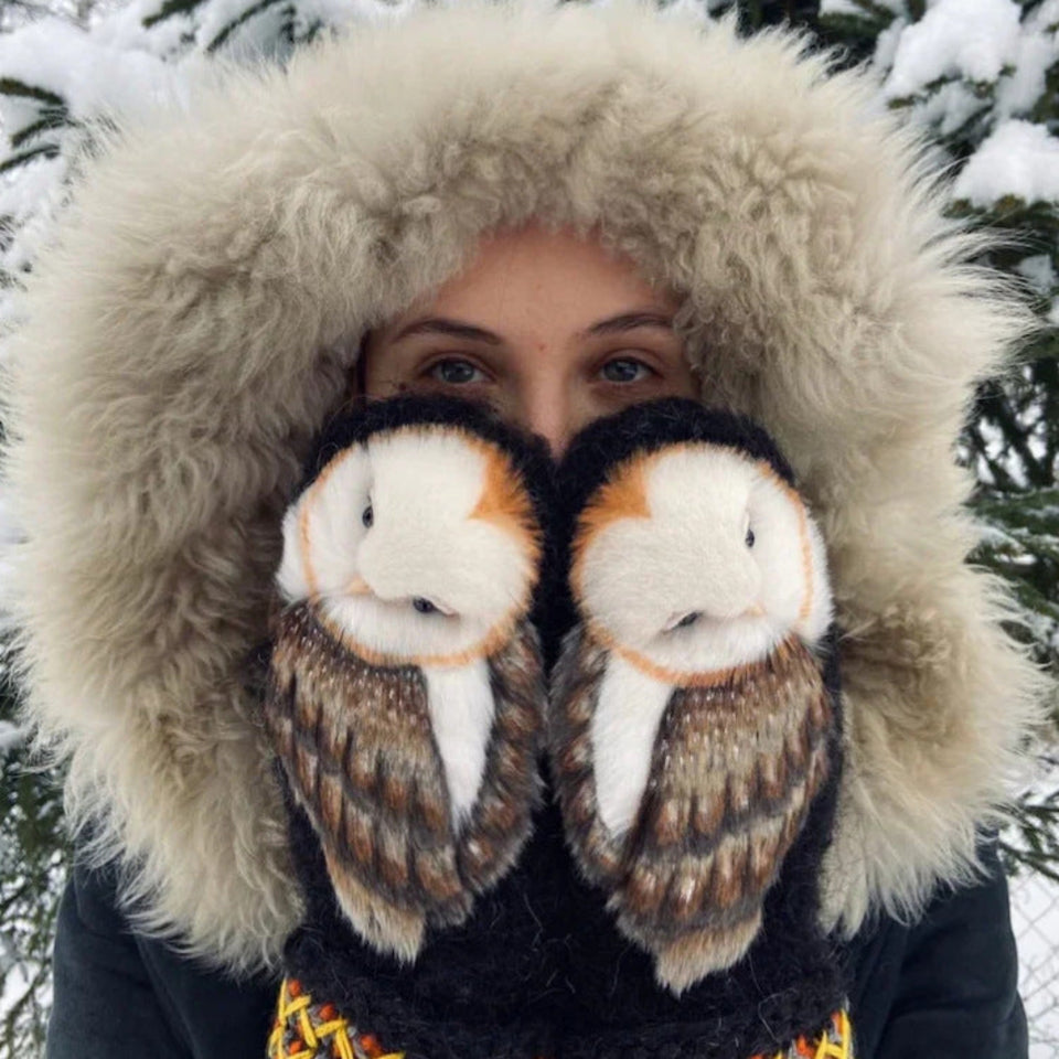Cute owl knitted winter gloves for women with warm and cozy design.
