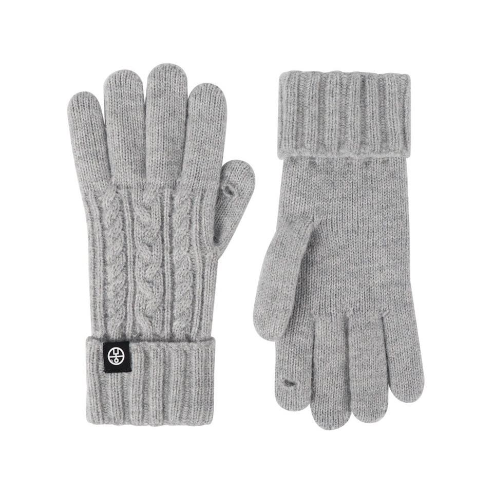Knitted winter outdoor cycling gloves for cold-weather riding and outdoor activities.