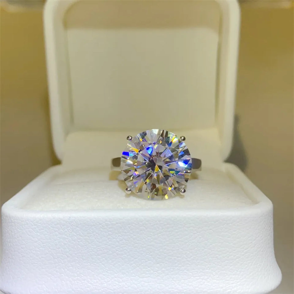 10 carat moissanite ring crafted in 925 sterling silver with a brilliant sparkling gemstone.