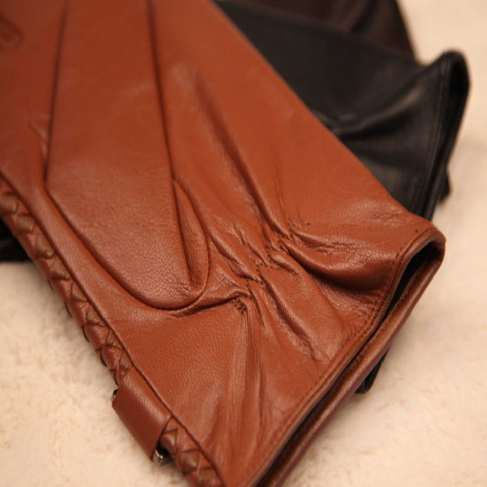 Men's genuine leather winter touchscreen gloves made from premium sheepskin for warmth and everyday cold-weather wear.