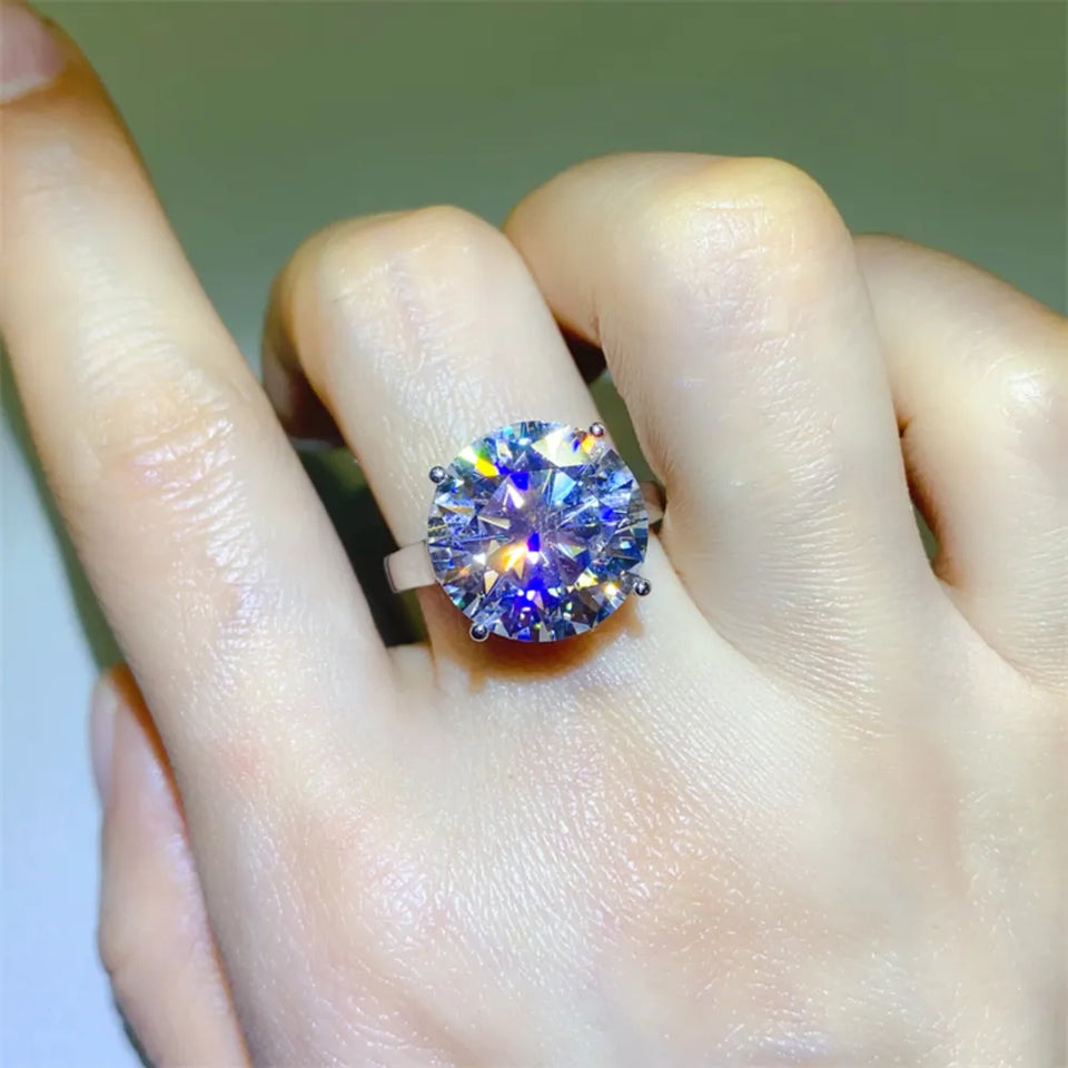 10 carat moissanite ring crafted in 925 sterling silver with a brilliant sparkling gemstone.