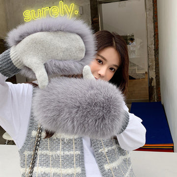 Women's Warm Winter Gloves of Fox Skin - Black