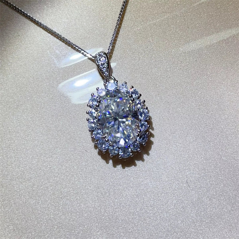 8 carat moissanite pendant necklace in 925 sterling silver with a brilliant sparkling gemstone.