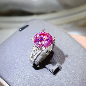 Luxury 3 carat moissanite engagement ring in 925 sterling silver.