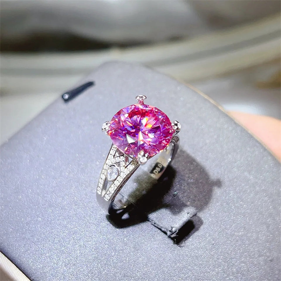 Luxury 3 carat moissanite engagement ring in 925 sterling silver.
