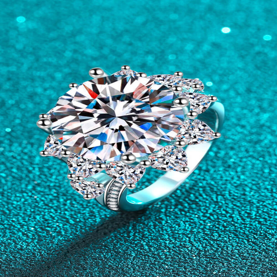 10 carat flower-shaped moissanite ring with brilliant sparkling gemstones.